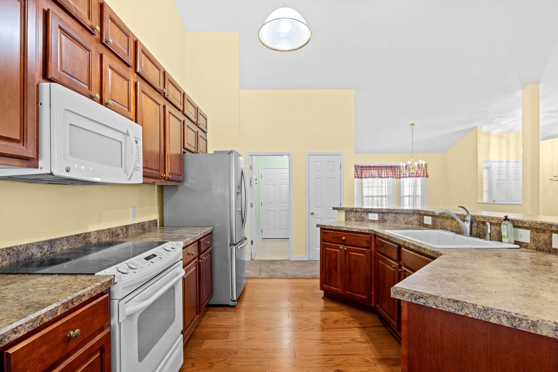 488 Westham Dr. Photo 13
