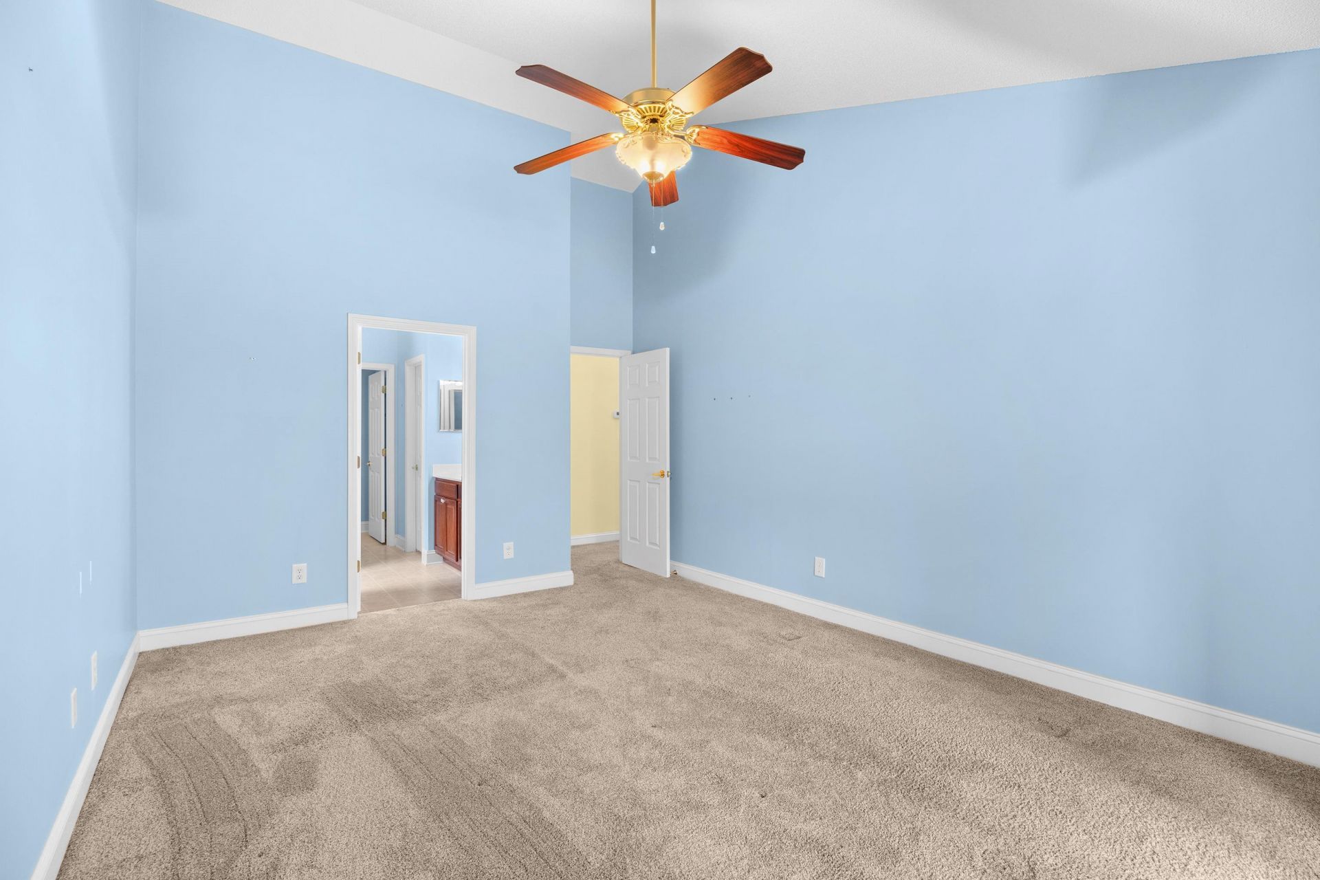 488 Westham Dr. Photo 19