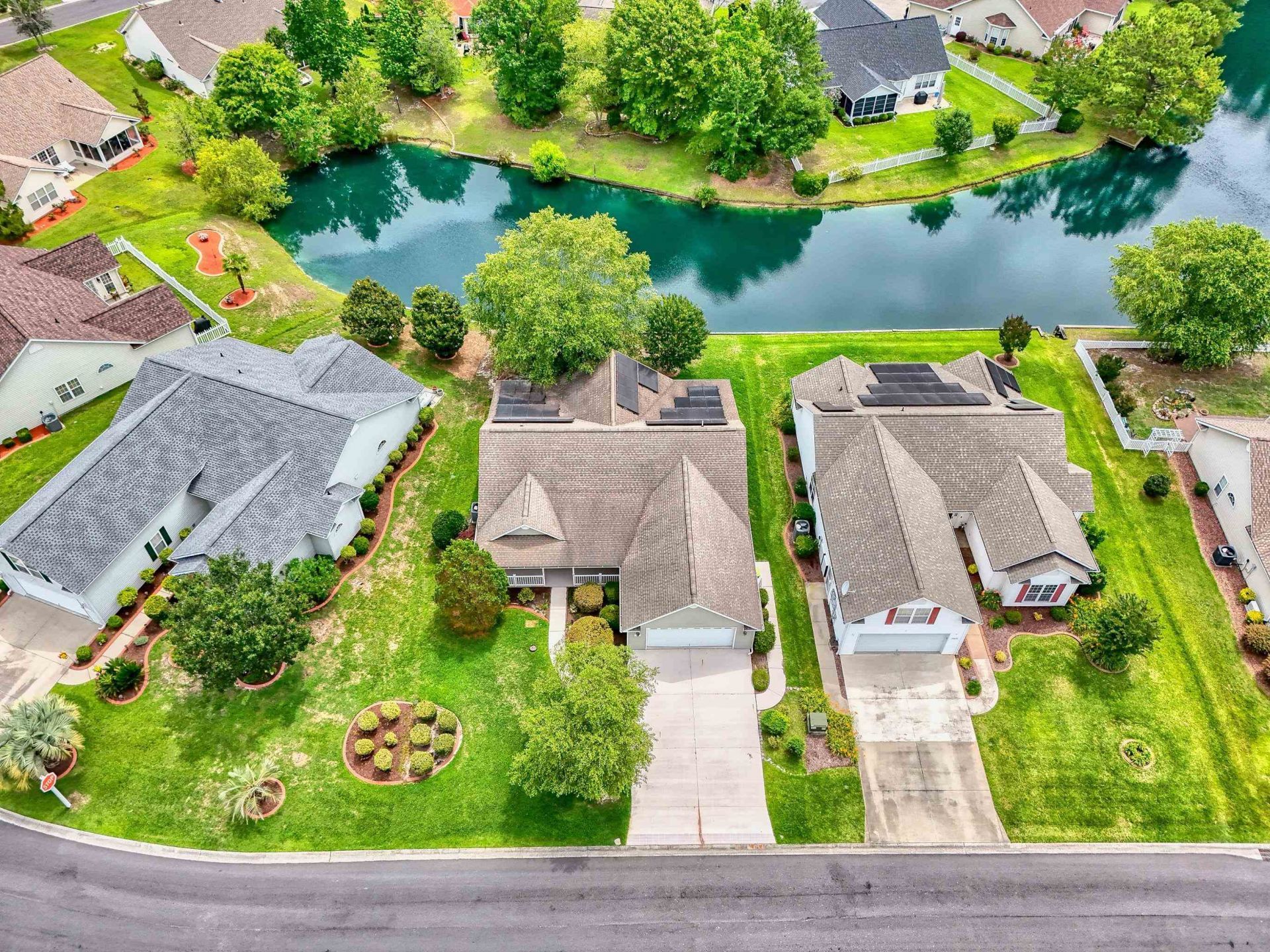 488 Westham Dr. Photo 40
