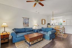 4449 Turtle Ln. photo 4