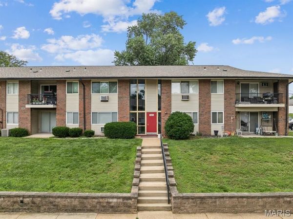 9047 Villaridge Court, Unit F, Unincorporated, MO 63123