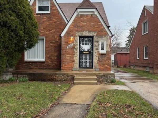 16210 Ferguson Street, Detroit, MI 48235