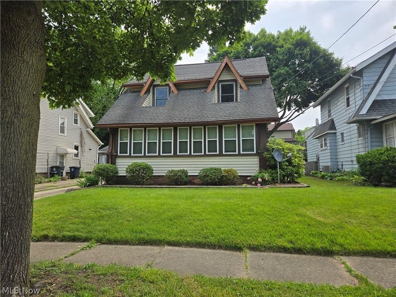 1043 Oakland Avenue, Akron, OH 44310 Photo 1
