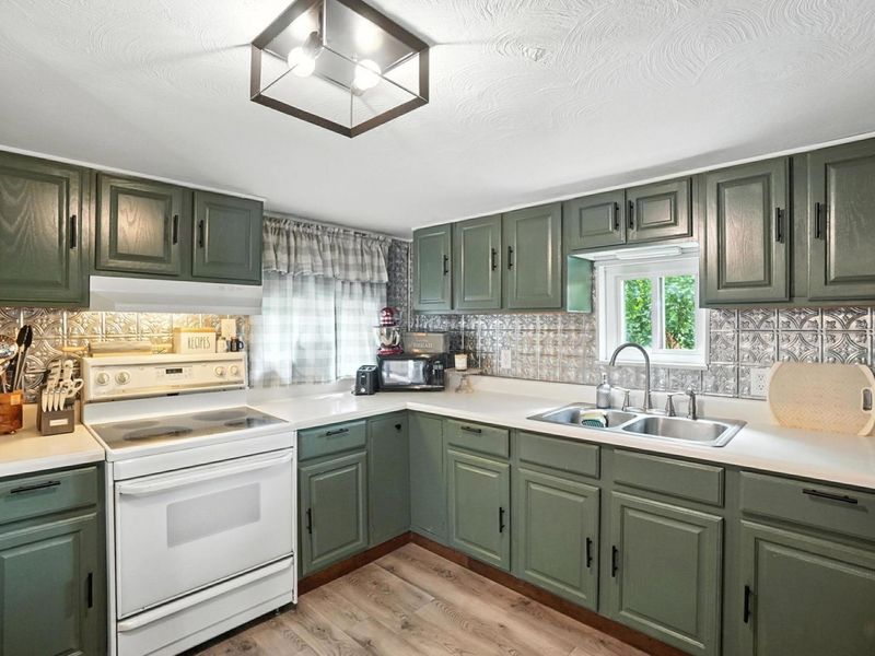 473 W County Line Road, Springfield, OH 45502 Photo 12