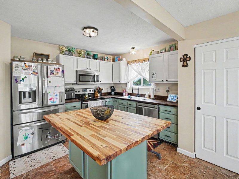 9728 Whispering Way, Alexandria, KY 41001 Photo 7