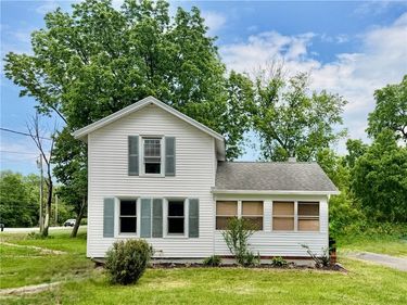 17 College Ave, North Greece, NY 14515
