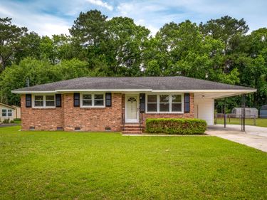 2201 Pinehurst Avenue, Charleston, SC 29414