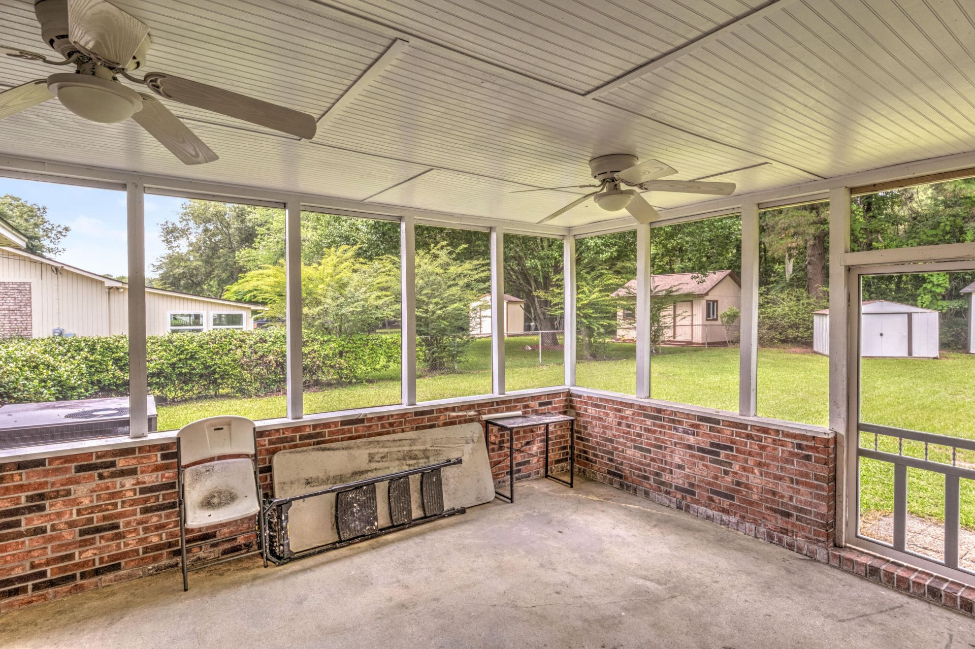 2201 Pinehurst Avenue Photo 14