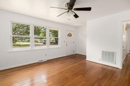2201 Pinehurst Avenue photo 4