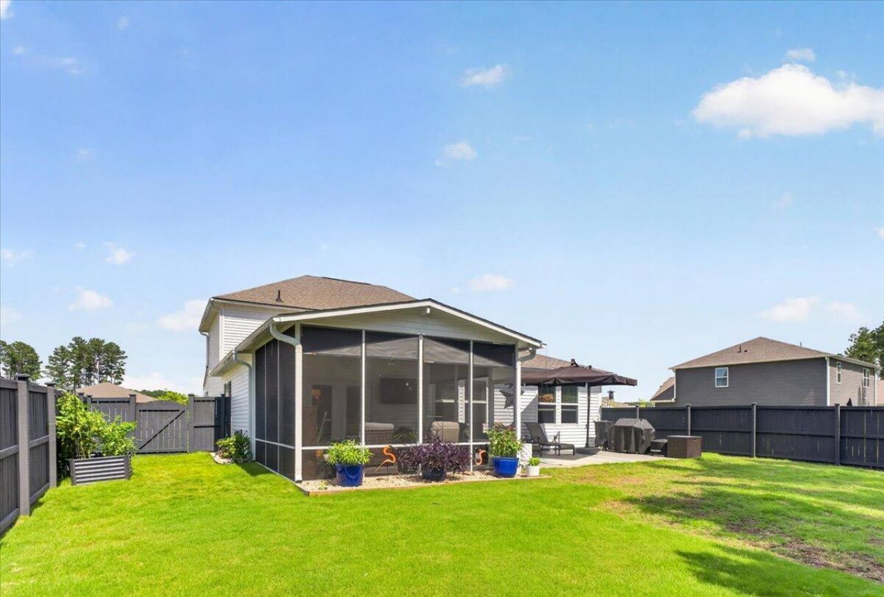 241 Shadybrook Drive Photo 43