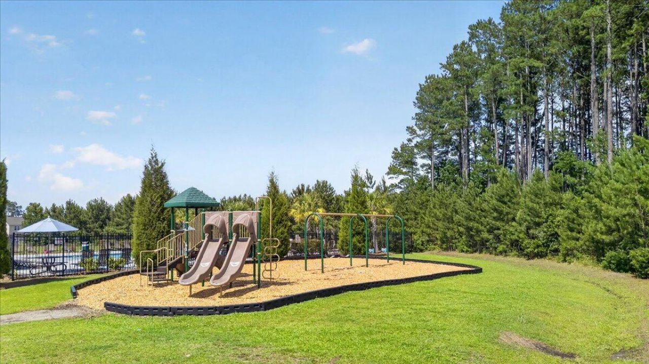 241 Shadybrook Drive Photo 46