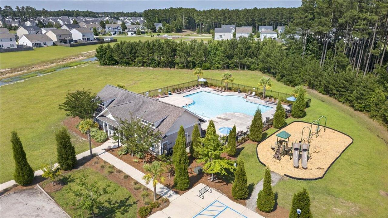 241 Shadybrook Drive Photo 48