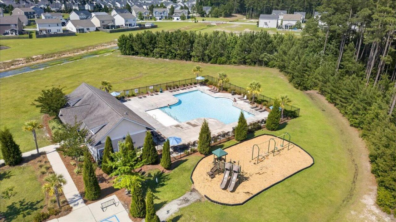 241 Shadybrook Drive Photo 49
