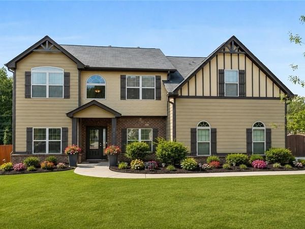 2748 Village Park Drive E, Ellenwood, GA 30294
