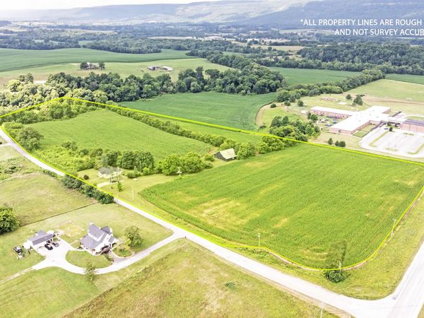 14329 Lower East Valley Road, Pikeville, TN 37367