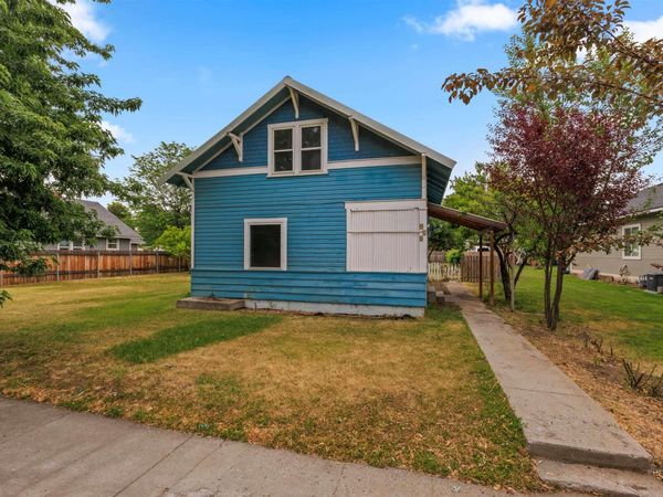 928 W 4th St, Weiser, ID 83672