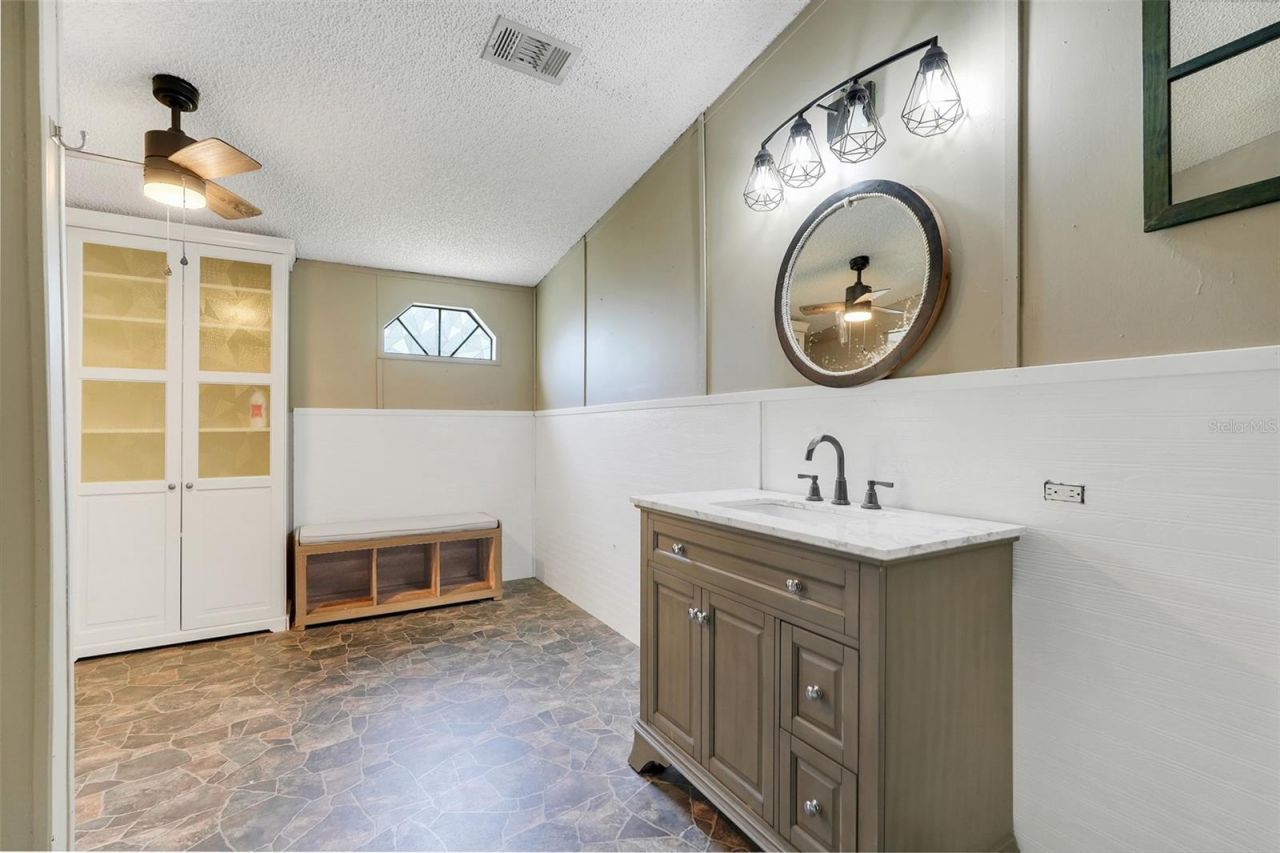21301 Quail Hammock Lane, Groveland, FL 34736 Photo