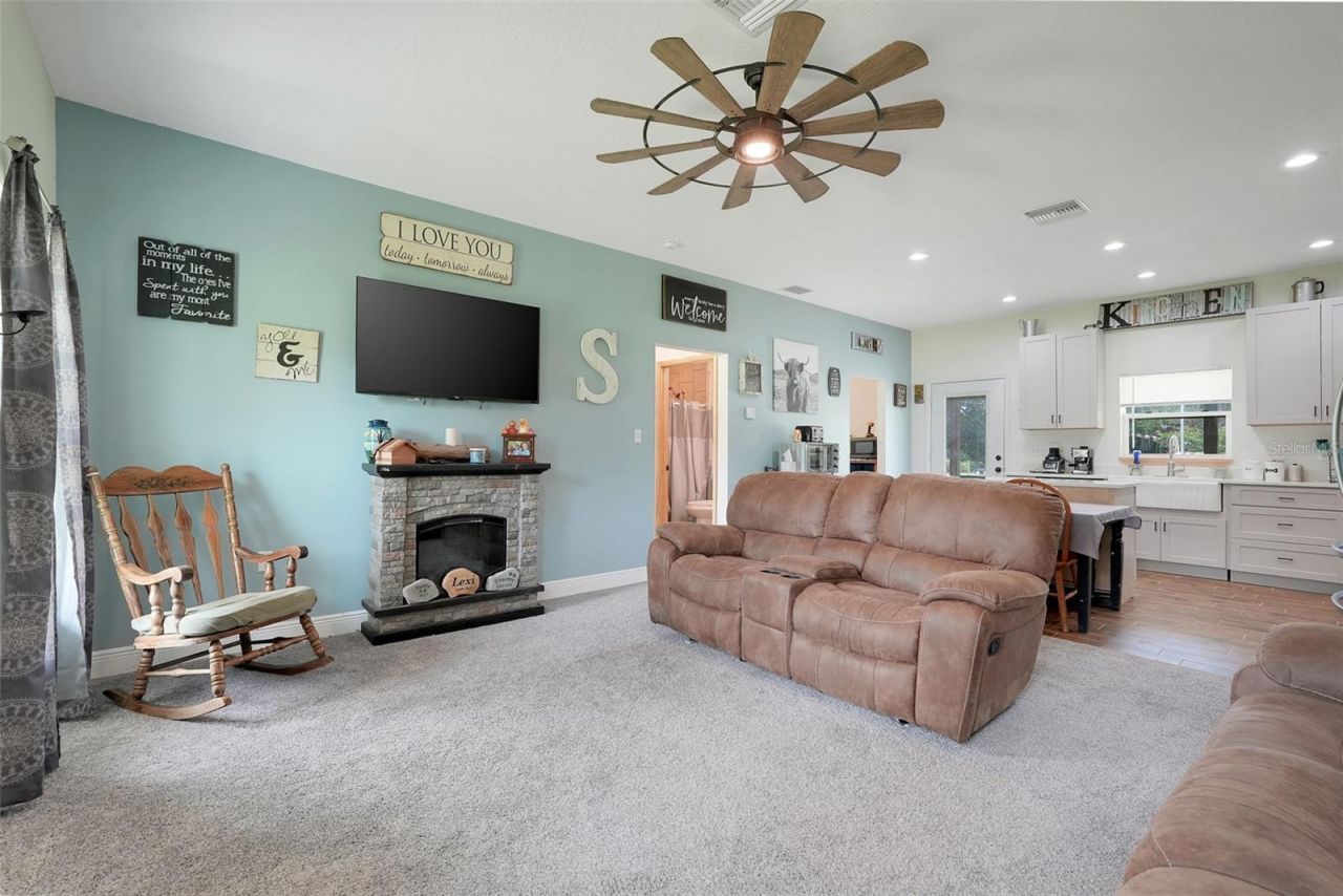 21301 Quail Hammock Lane, Groveland, FL 34736 Photo