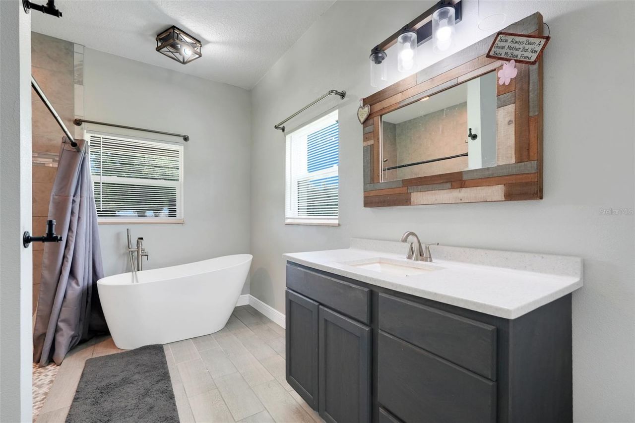 21301 Quail Hammock Lane, Groveland, FL 34736 Photo