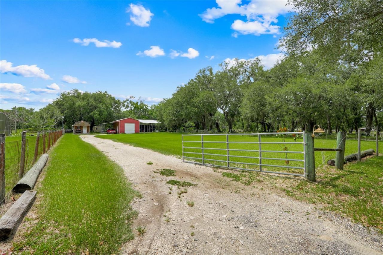 21301 Quail Hammock Lane, Groveland, FL 34736 Photo