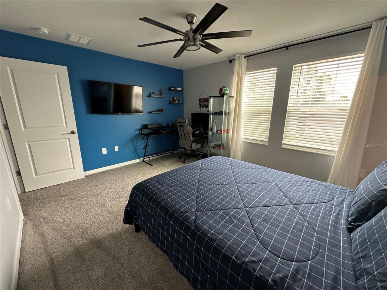 2721 Camden Lane , Davenport, FL 33837 Photo