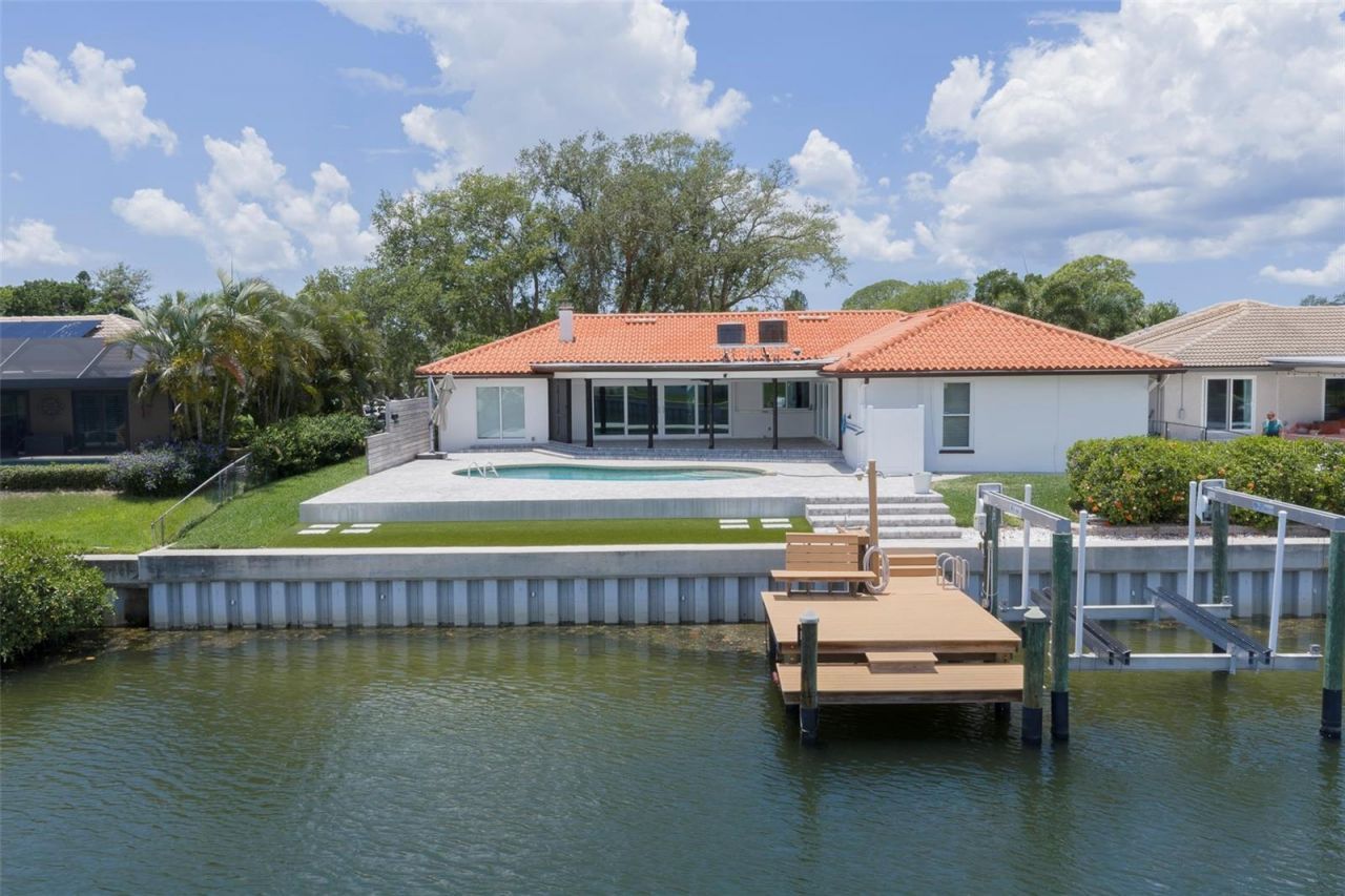 4901 Lansing St Ne, Saint Petersburg, FL 33703 Photo