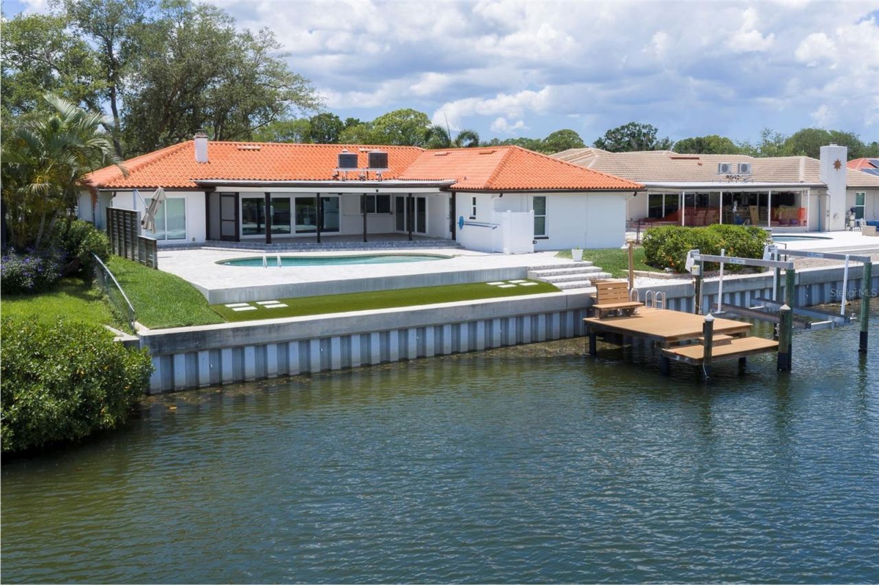 4901 Lansing St Ne, Saint Petersburg, FL 33703 Photo