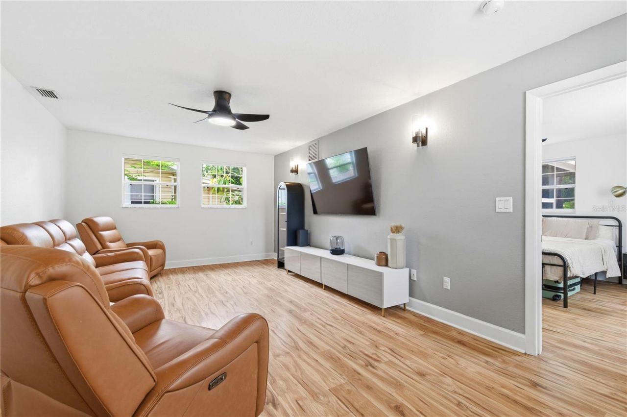 2710 16th Avenue N, Saint Petersburg, FL 33713 Photo