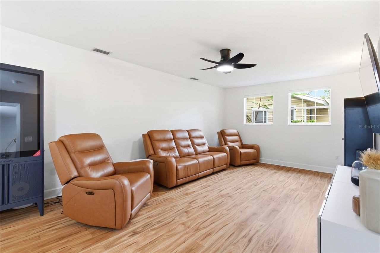 2710 16th Avenue N, Saint Petersburg, FL 33713 Photo