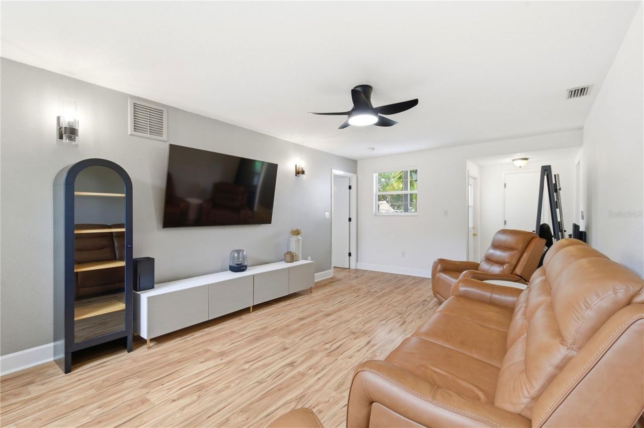 2710 16th Avenue N, Saint Petersburg, FL 33713 Photo