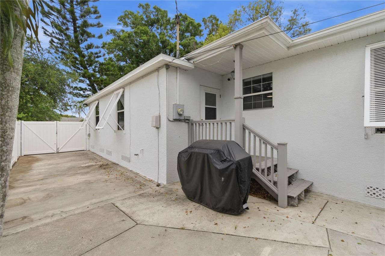 2710 16th Avenue N, Saint Petersburg, FL 33713 Photo