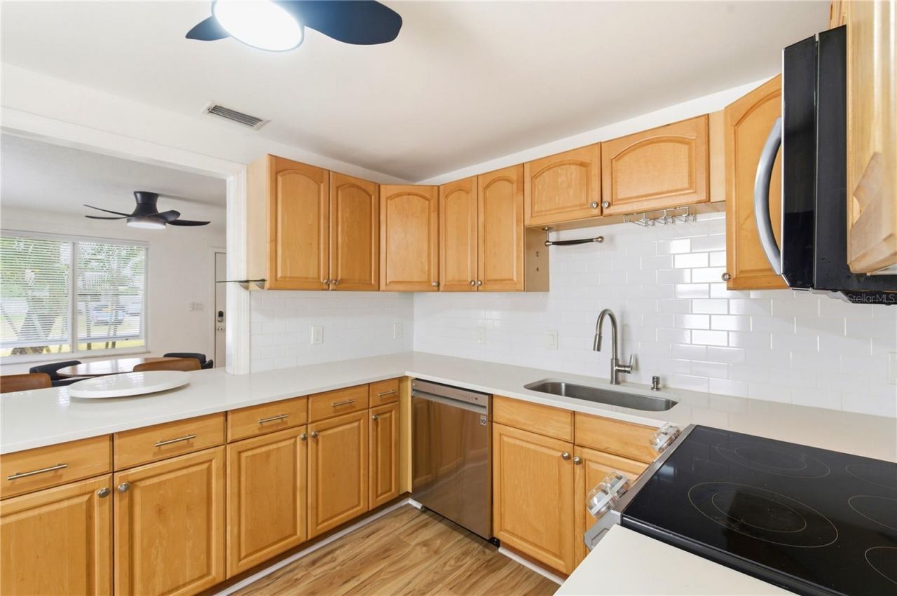 2710 16th Avenue N, Saint Petersburg, FL 33713 Photo