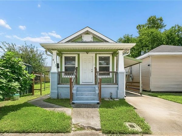 413 3RD Avenue , Harvey, LA 70058
