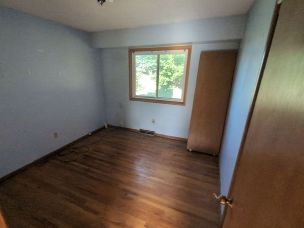 313 SW State Street , Ankeny, IA 50023