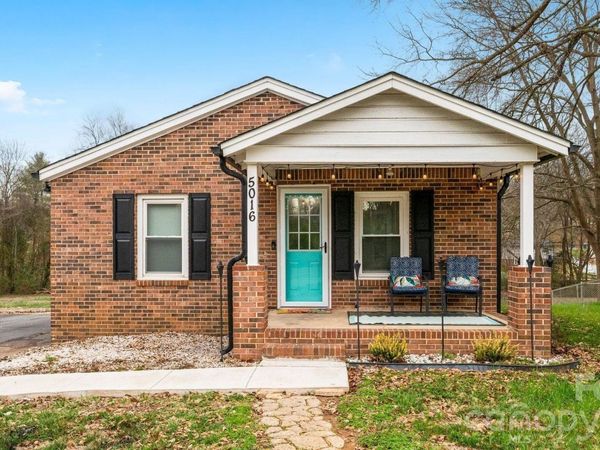 5016 Clearwater Lake Road , Mount Holly, NC 28120