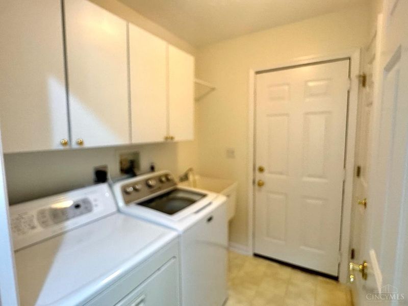 1411 Garden Place, Sharonville, OH 45246 Photo 25
