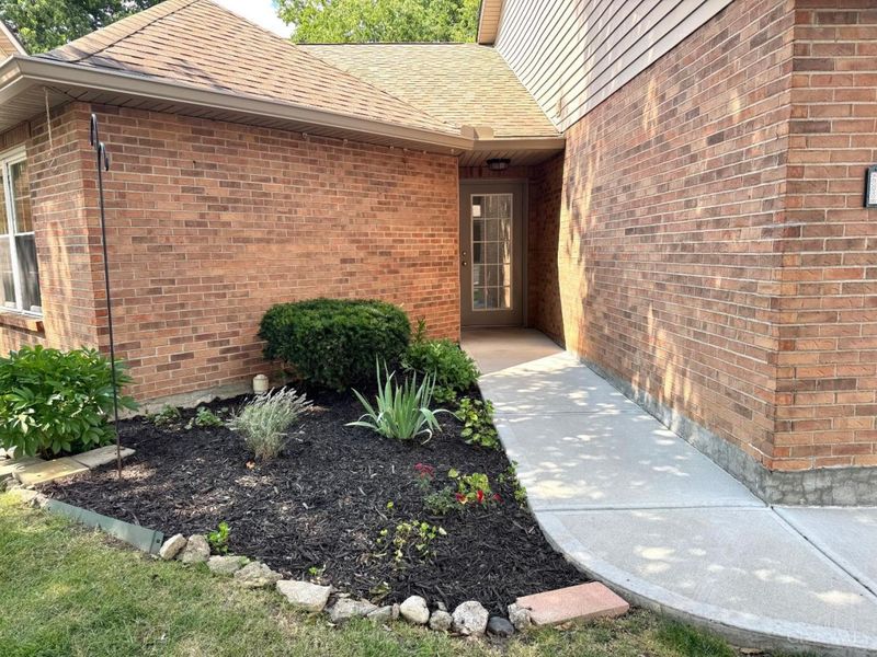 1411 Garden Place, Sharonville, OH 45246 Photo 3