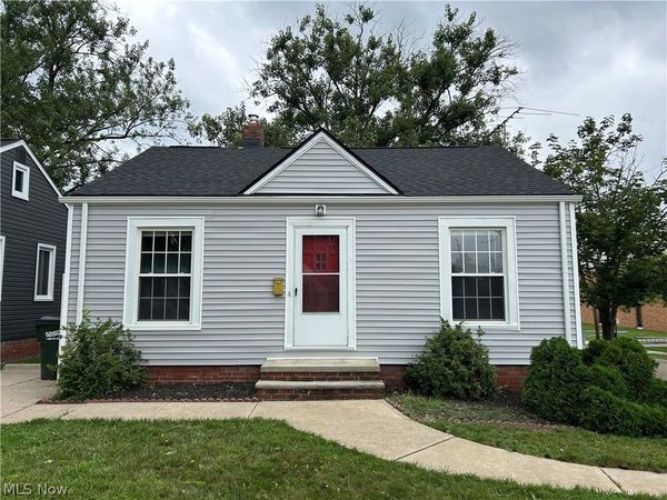 530 Darlington Drive, Bedford, OH 44146