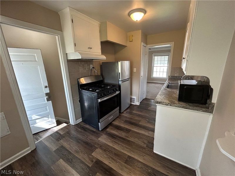 530 Darlington Drive, Bedford, OH 44146 Photo 6