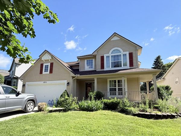 4953 S Ridgeside Circle, Ann Arbor, MI 48105
