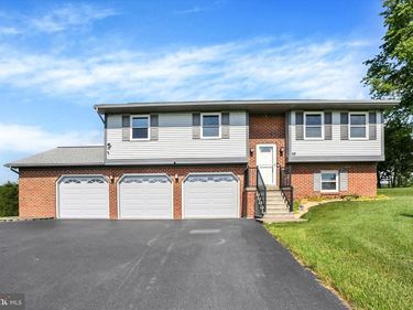 48 ACKER ROAD , NEWPORT, PA 17074
