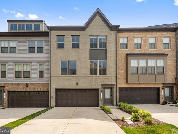 4 ALBANY PLACE, UPPER MARLBORO, MD 20774