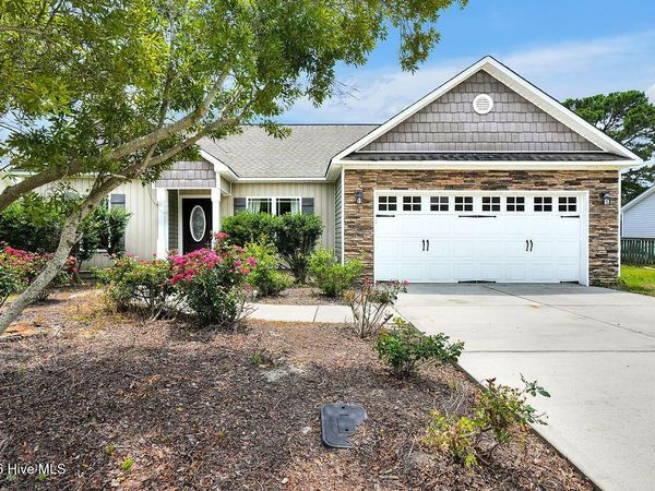 225 Derby Downs Drive, Sneads Ferry, NC 28460