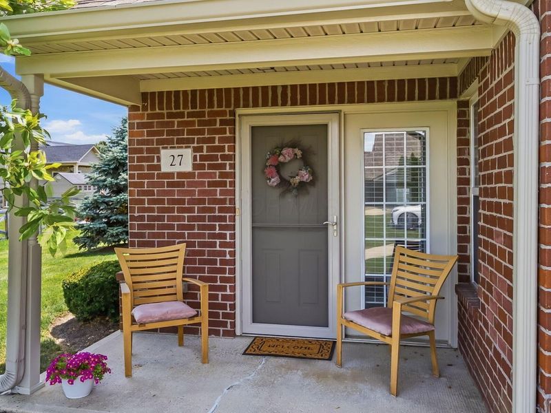 27 Greenhedge Circle , Delaware, OH 43015 Photo 3