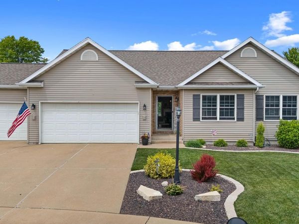 1615 ASPEN Drive, Washington, IL 61571