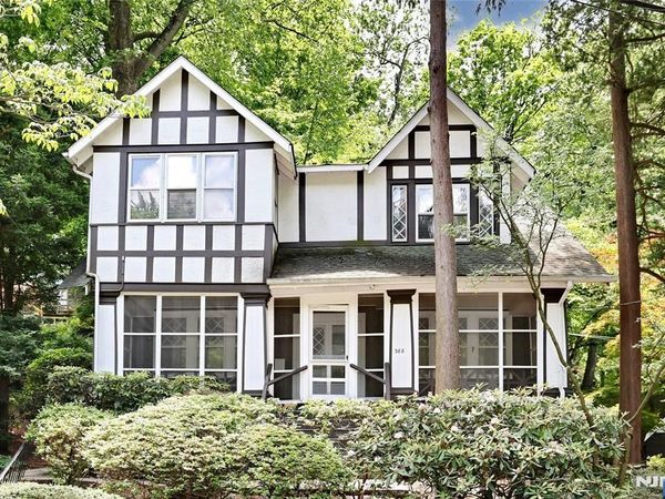 388 Allaire Avenue, LEONIA, NJ 07605