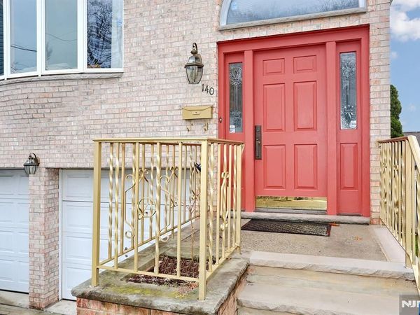 140 Prospect Street, Hasbrouck Heights, NJ 07604