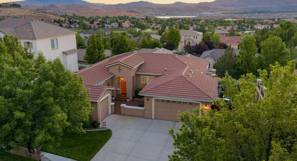 6049 Axis Drive, Sparks, NV 89436 Photo