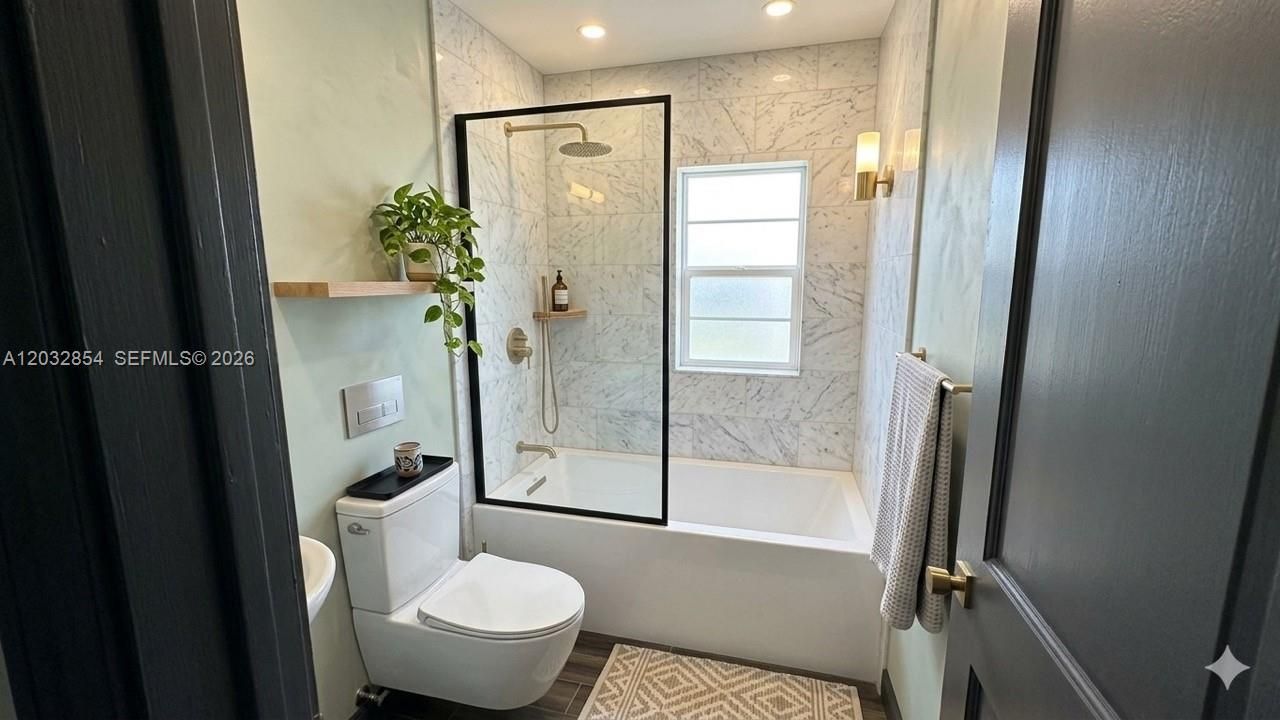 261 NW 139th St, Miami, FL 33168 Photo