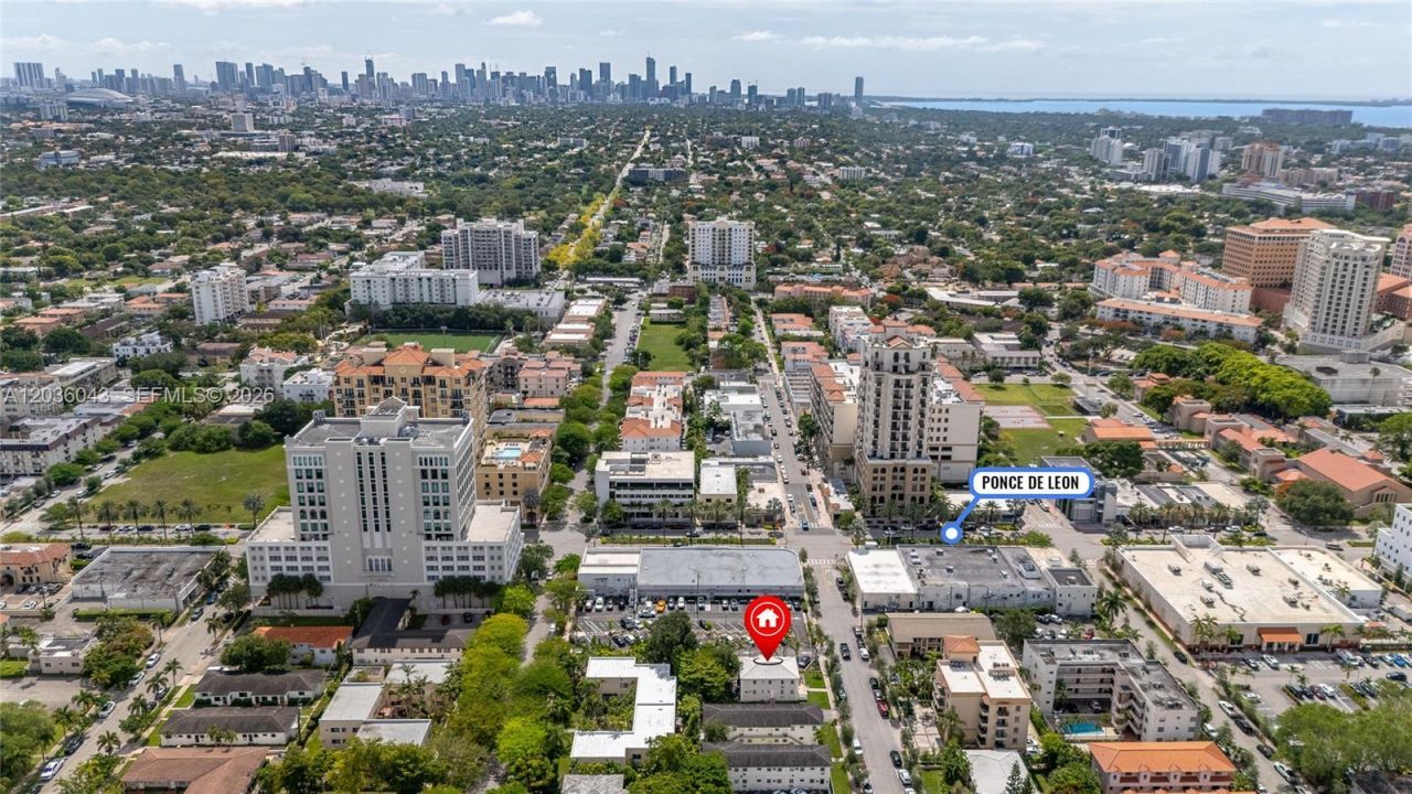 217 Madeira Ave, Unit 4, Coral Gables, FL 33134 Photo